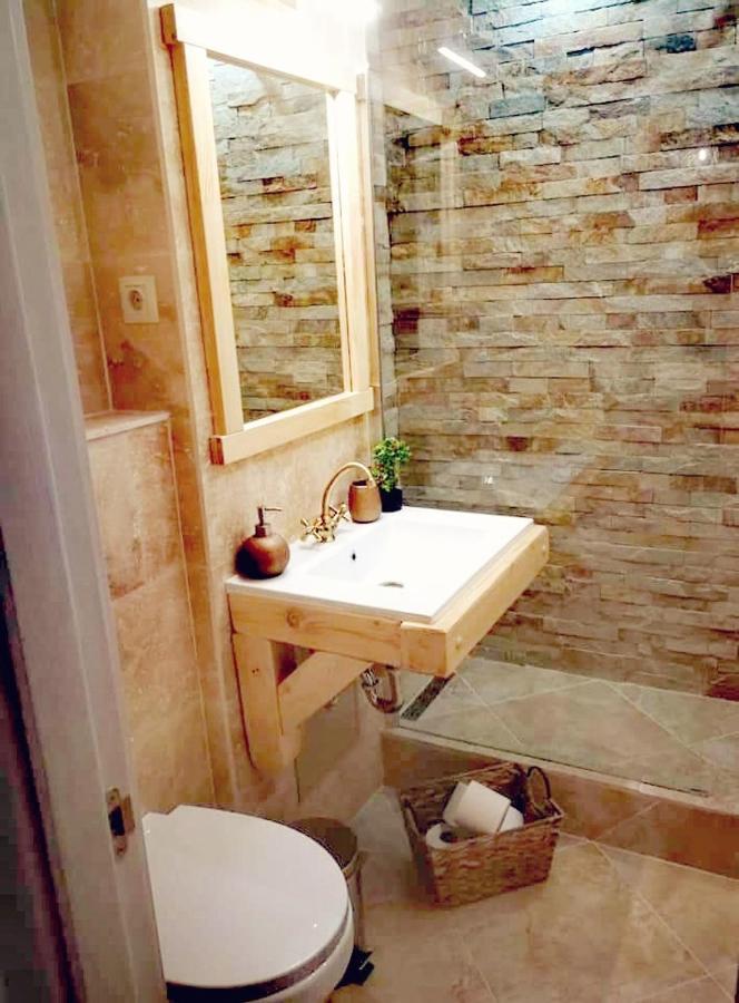 Apartament Daria Tîrgu Ocna Zewnętrze zdjęcie